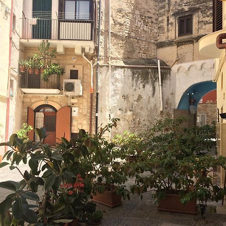 Corte Carducci Bari Exterior foto