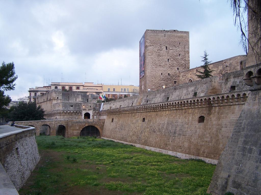 Corte Carducci Bari Exterior foto